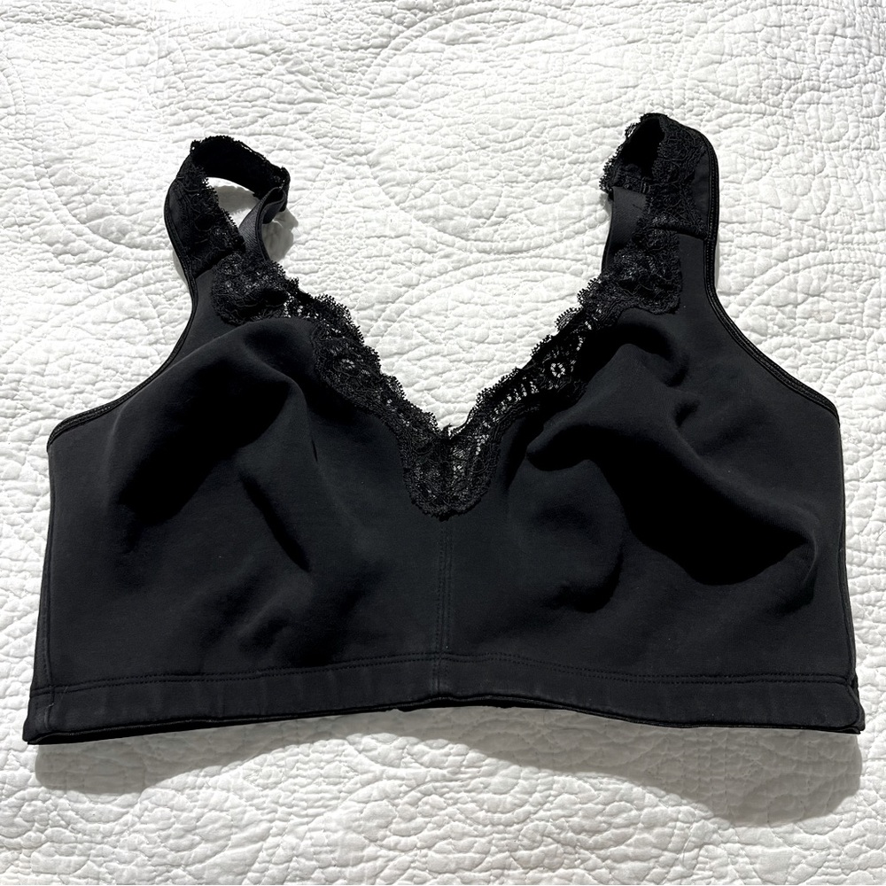 ⬇️$23 Voglio black unpaded‎ bra size 38DDD